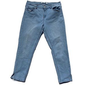 Highway women’s size 12 simple light blue comfortable split cuffs skinny jeans